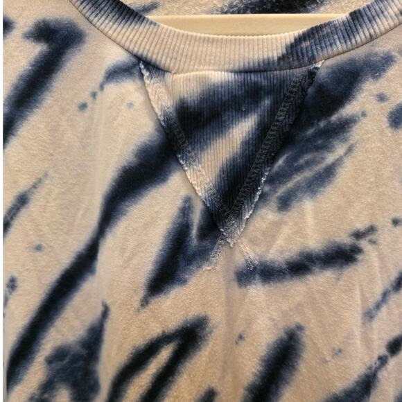 Young Fabulous & Broke Blue Tie Dye Dolman Soft Sweatshirt  Size Large EUC - Picture 4 of 6